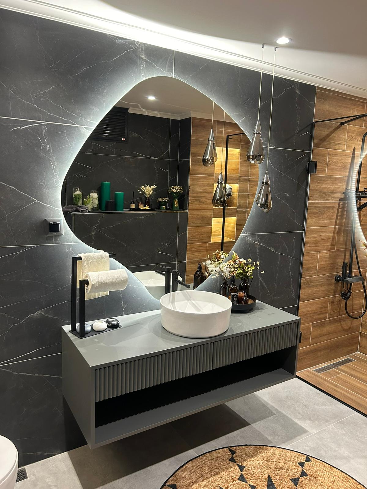 Banyo Dolabı - Tırtıklı Lake